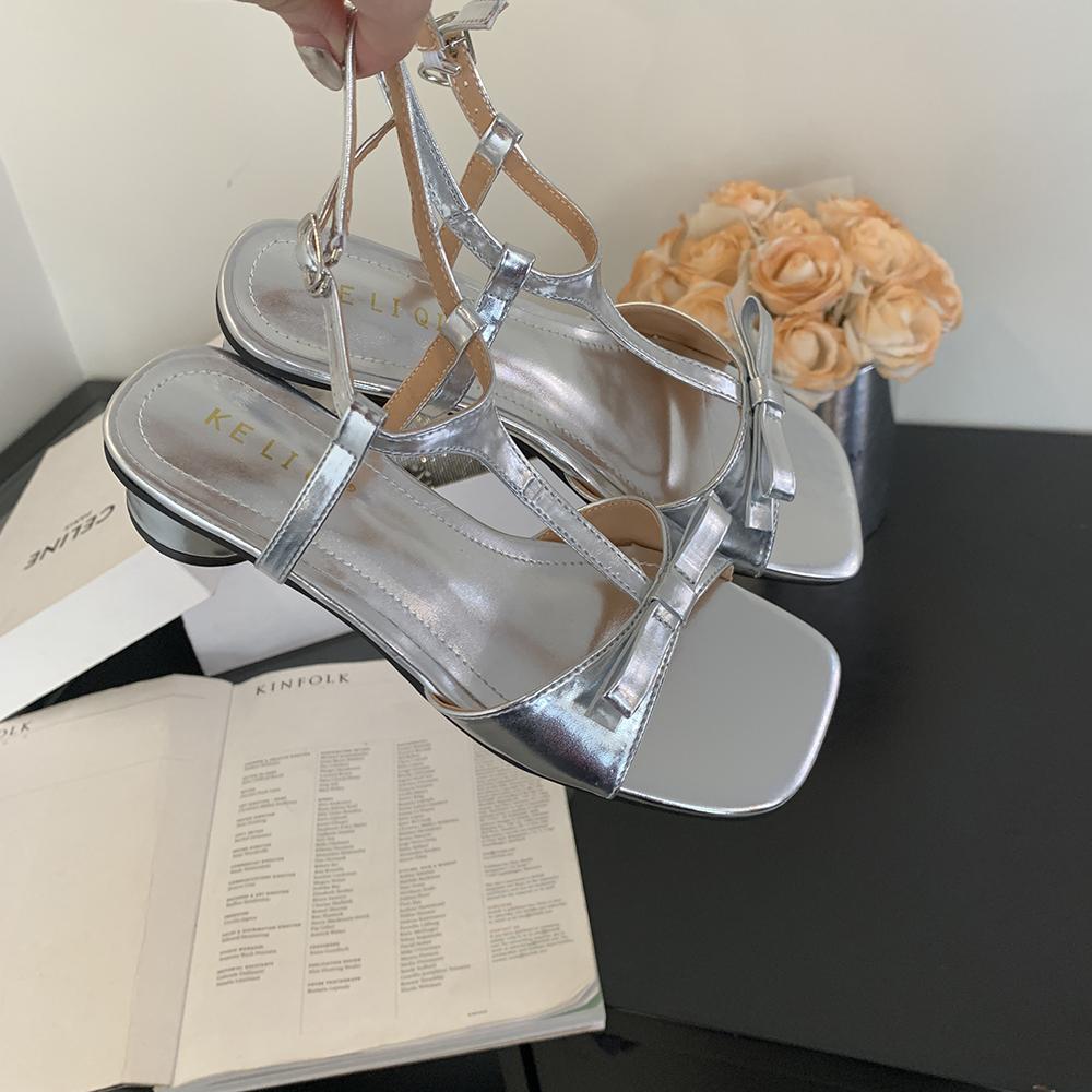 

Модные женские босоножки с открытым носком, бежевые, серебристые, розовые, круглые, на среднем каблуке, с ремешком на щиколотке, с Т-образным ремешком, летние туфли для женщин, размер 35-39, дизайн с бантом 7.5 серебряный