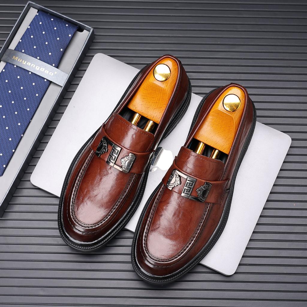 Fashion Leather Loafers Men Casual Shoes Business Brand Men Moccasins Breathable Slip On Driving Shoes Top Grade Luxury Man Men Italian