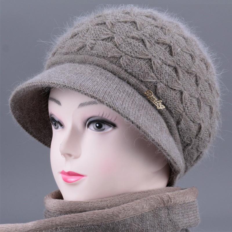 Hats Women's Fashion Versatile Mom Hat Wool Hat Ear Protection Hat Winter Plush Warm Peaked Cap Knitted Hat