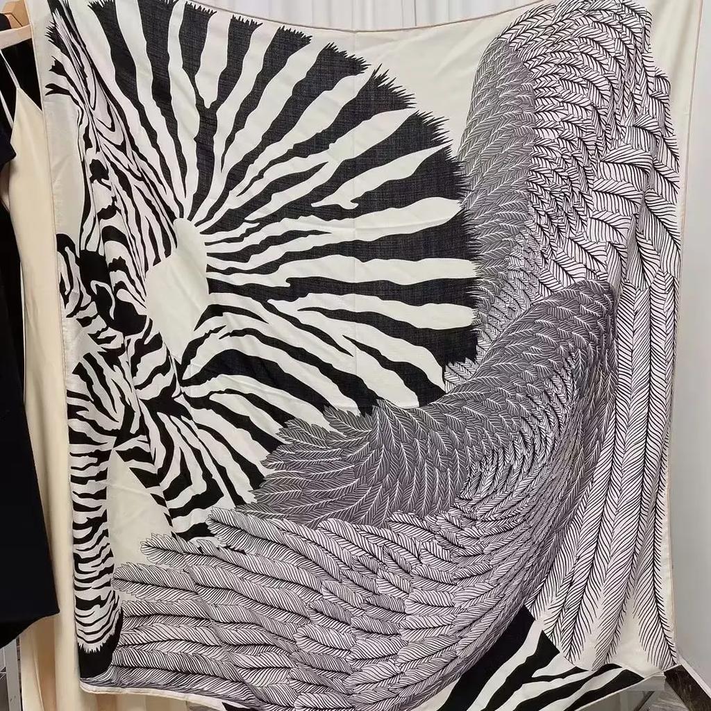 130 CM Silk Wool Scarf Women's Large Square Scarf Silk Scarf New Cashmere Versatile Shawl Thin