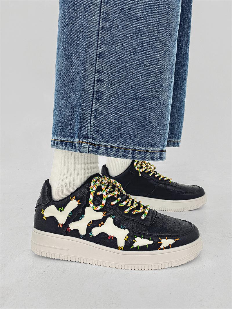 

Модная повседневная обувь для пар 2024 Новые повседневные цветные кроссовки на шнуровке на толстой подошве Спортивная обувь Студенческие маленькие белые туфли Тренд 44 чёрный