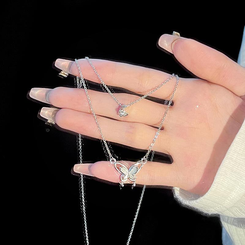 Colier Fluture Temperament Nișă de lanț de claviculă din oțel inoxidabil Fritillary alb pentru femei