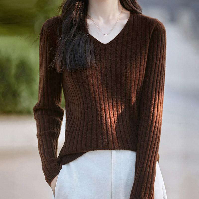 

Женские свитера, пуловеры 2025 Осень-Зима Длинный рукав V-образный вырез Черный вязаный свитер Женские топы, пуловер JJ122 One Size кофейный