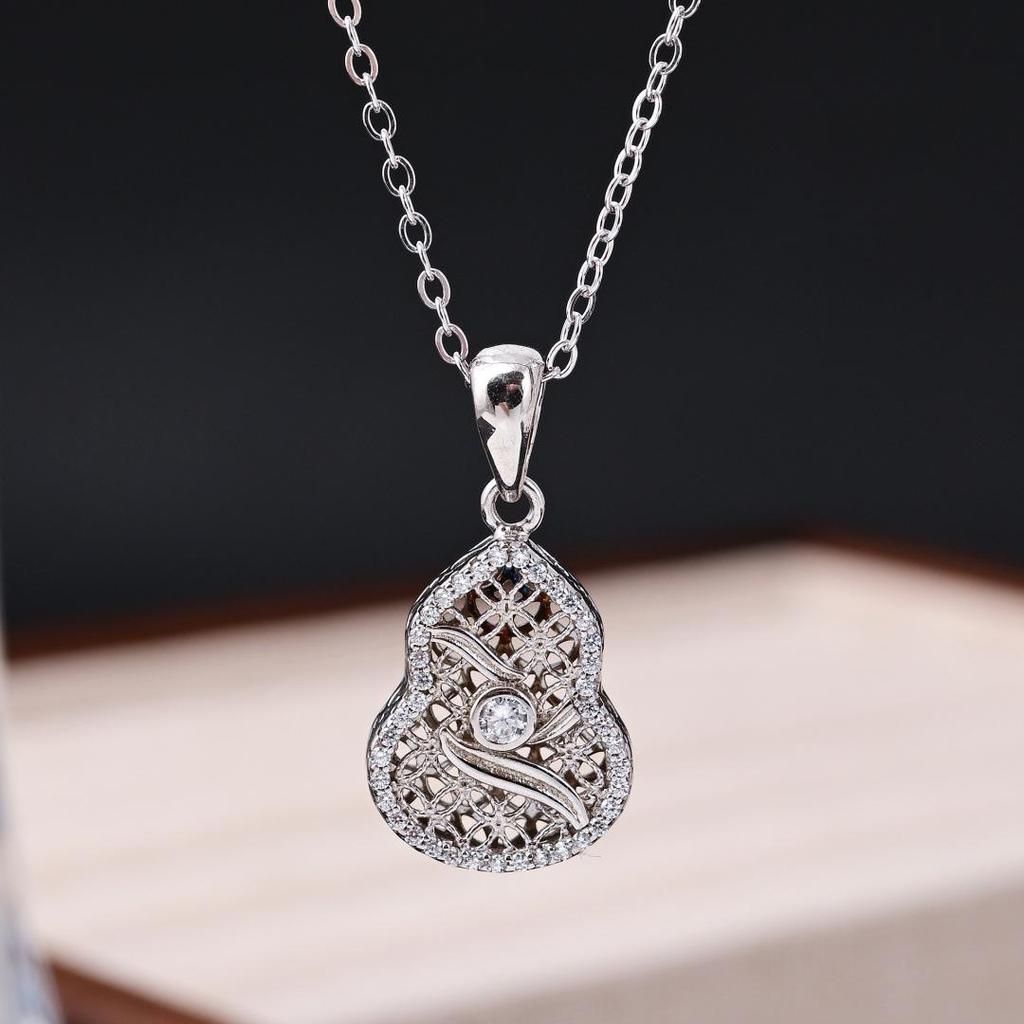 S925 Sterling Silver Fu Lu Hulu Ruyi Pendant Necklace - Chinese Trend Clavicle Chain, Light Luxury Fashion, Versatile Design X143.