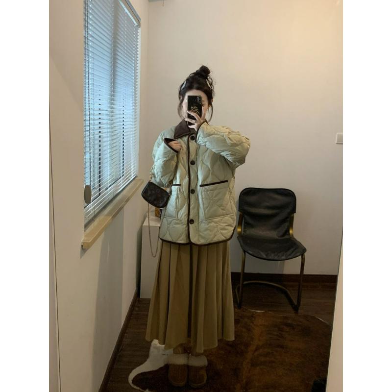 Cotton Women's Short Contrast Color Trendy Design Lapel Contrast Color Rhombus Winter Jacket Is Light and Thin