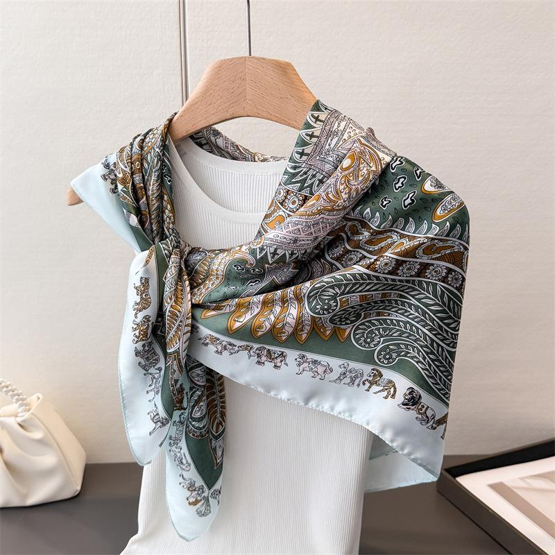 

European And American Retro Fashion Satin Simulation Silk Printing Large Square Scarf Silk Scarf Shawl Headscarf Neck Protection Scarf Scarf 90*90cm