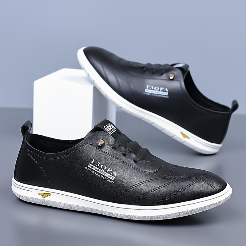 New Men's Casual Skate Shoes Stylish Soft-Sole Breathable Leather Sneakers Versatile Athletic Skate Shoes Low-Top Style Fashion