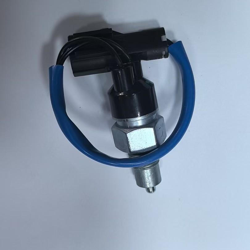 Kompatibel mit Daewoo Rückfahrlichtschalter: 95224024, 96314357, 95216947, 96610001