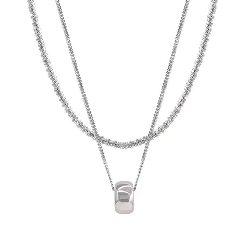 Collier pendentif anneau double couche coréen mode automne et hiver pour femmes chaîne pull simple de niche de luxe léger chaîne de cou avec accessoires
