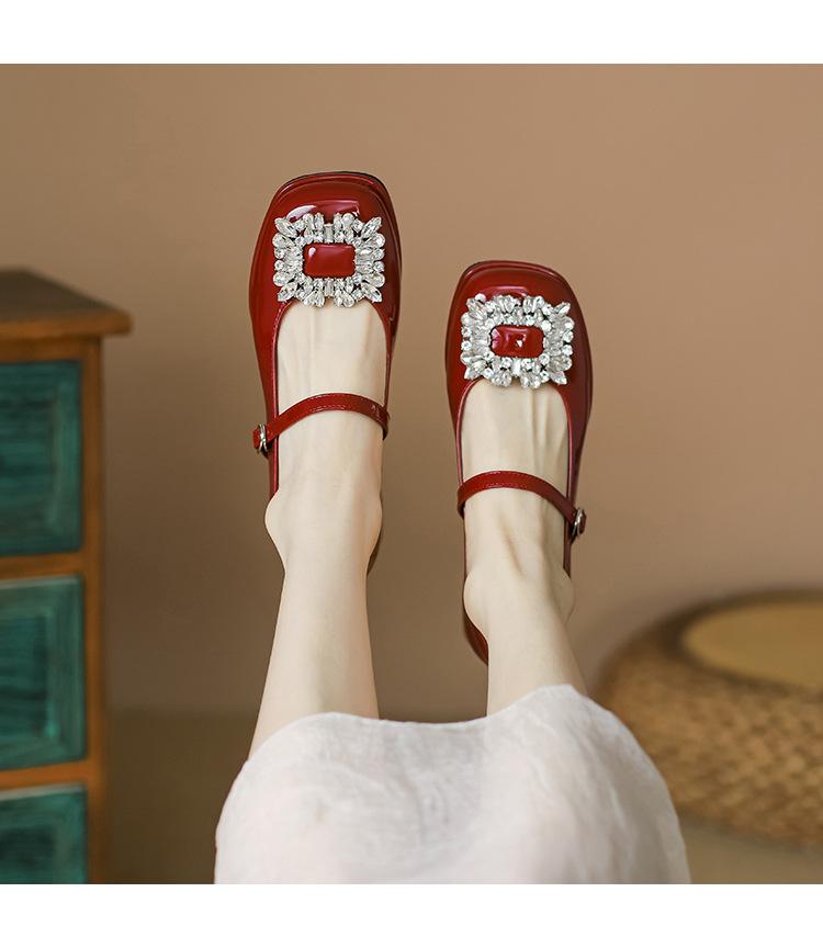 

Французские туфли Мэри Джейн женские 2025 лето новые квадратный носок стразы сексуальные высокие каблуки носить толстый каблук маленькие кожаные туфли 42