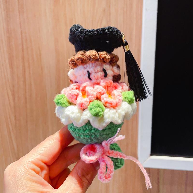 1 Stück Abschluss Sonnenblumenstrauß Gestrickte Ornamente Handgehäkelt Doktorhut Strauß Figuren Schlüsselanhänger Abschlussgeschenke