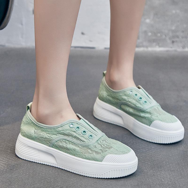 Little white shoes women's new summer flat-soled sandals thick-soled lace mesh breathable one-pedal fisherman shoes