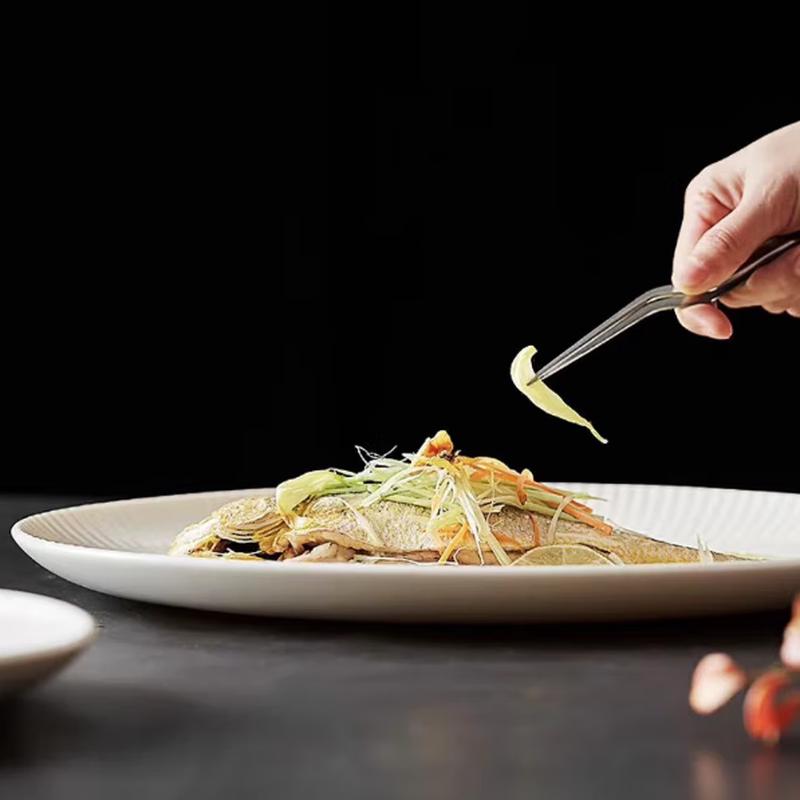 Reine Weiße Weidenblatt Keramik Fischteller