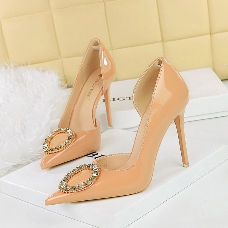 Banquet Women's Shoes High Heels Shallow Mouth Pointed Toe Side Hollow Patent Leather Metal Round Rhinestone Buckle Single Shoes