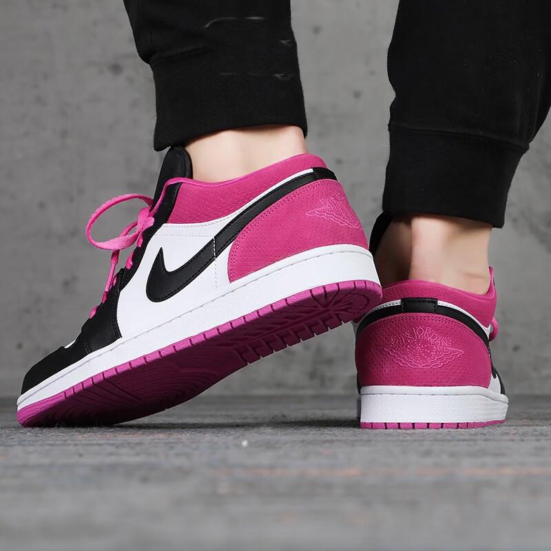 Jordan 1 Low Black Active Fuchsia GS CT1564-005