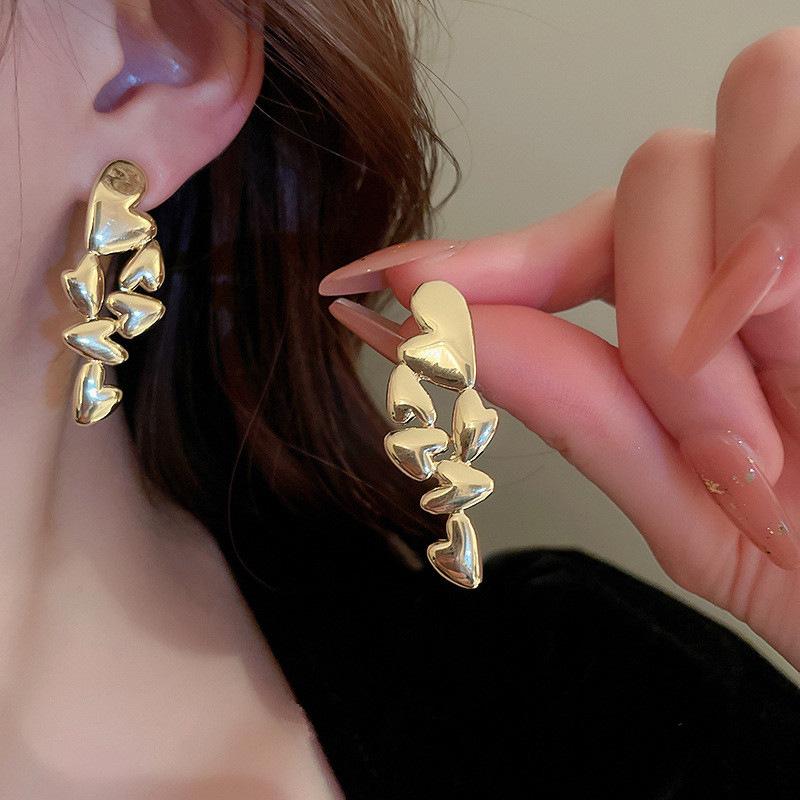 1 Pair of Stylish Irregular Earrings, Designer Style, Heart-shaped Gloss Magazine Style, Exaggerated Earrings