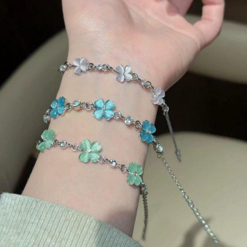 Diamond-Studded Lucky Four-Leaf Clover Bracelet - Fashionable & Versatile Women's Accessory