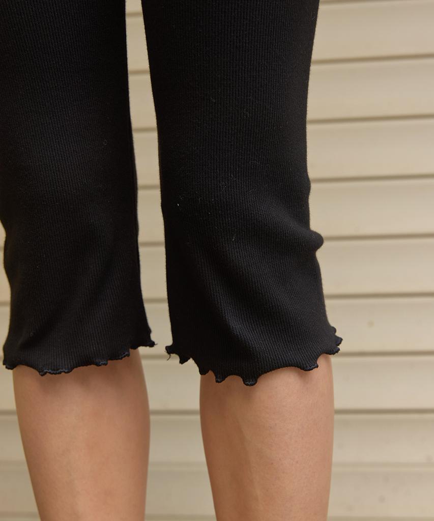 Eopaeleolakaibeu Beina Biker Capri Pants - Black