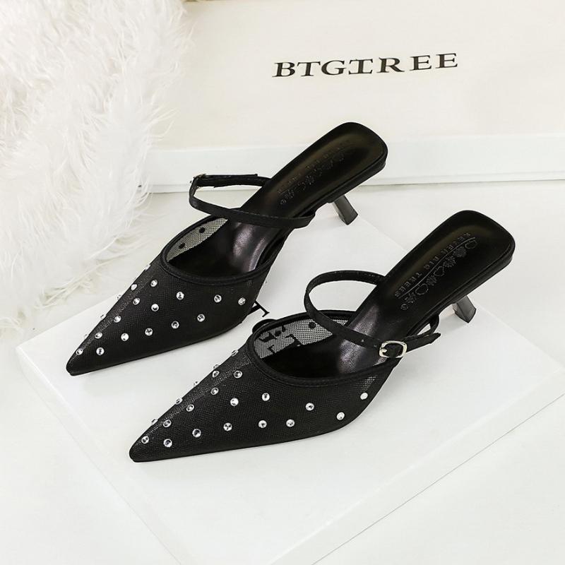 

Fashion French Fairy Style Bow And Pearl Rhinestones Tow With Heads For Women Wearing High-End Temperament Shoes Fashionable And Elegant 35