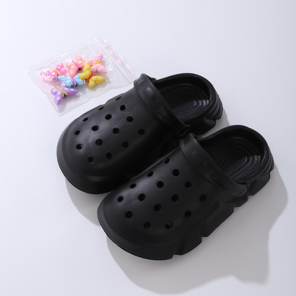Casual Breathable Clogs With Cute Cartoon Charms For Girls, Slip-on Beach Slide, Anti Slip Garden Clog Shoes For Beaches 3057