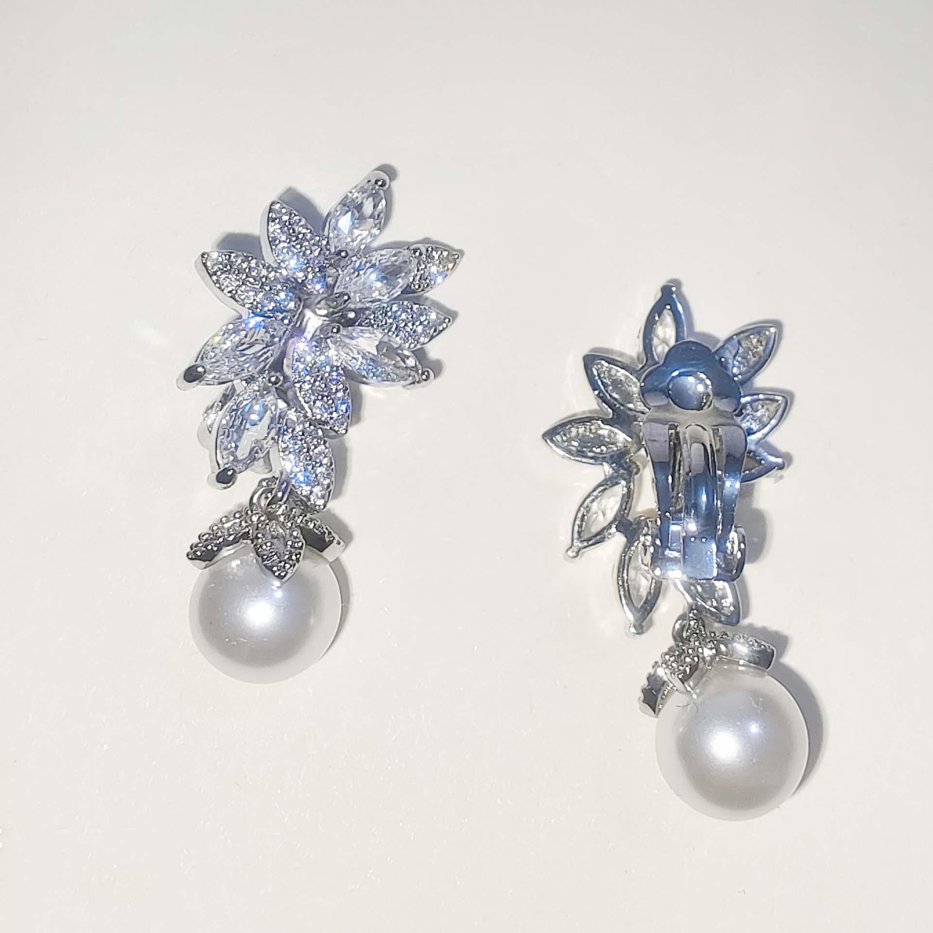 Серебряные серьги-подвески с цирконием и жемчугом в виде цветов для женщин