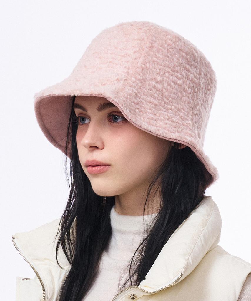 Hwaiteusaenjeu Flow Fur Embroidered Bucket Hat Twig (4 Colors)