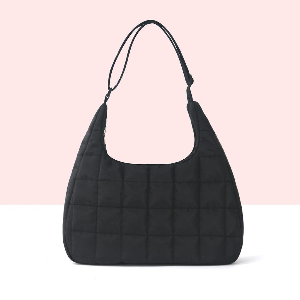 Urban Minimalist Tote Bag With Padded Polyester Material For Daily Use