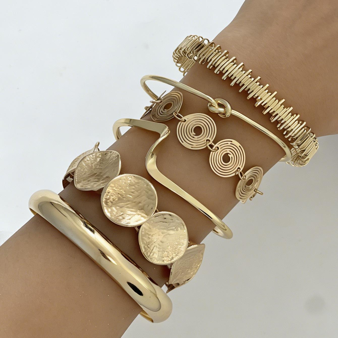 

European and American geometric opening bracelet set, metal high-end sense stacking, wearing jewelry, fashionable and versatile