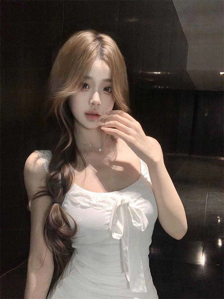 White Lace Camisole Dress: Women's Slimming & Flattering Summer Bodycon for Petite Figures