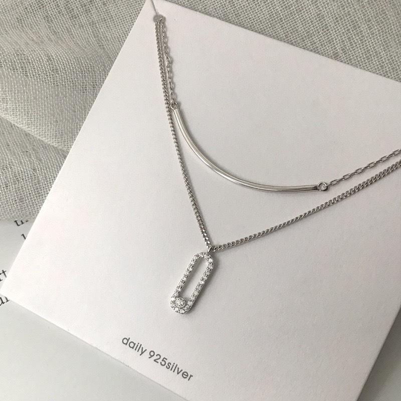 

S925 Sterling Silver Double Layered Oval Pendant Necklace for Women - Korean Style, Trendy Diamond Choker, Hip Hop Clavicle Chain. 925 Sterling Silver