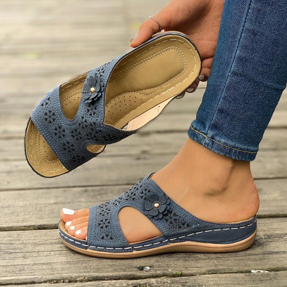 

Женские босоножки на танкетке с мягкой подошвой, цветочный декор, повседневная удобная летняя обувь для отдыха на открытом воздухе 40 синий