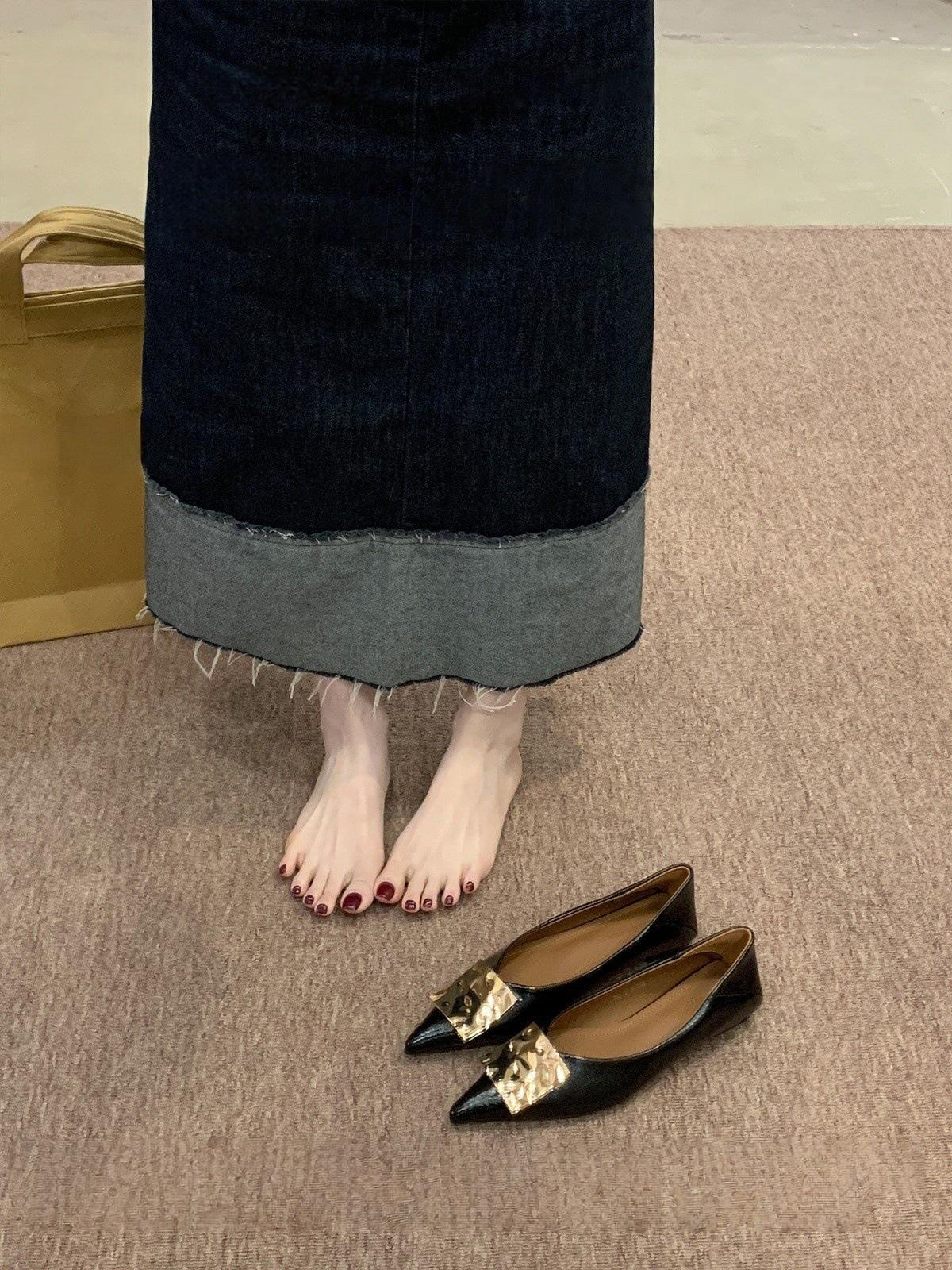 

Flat bottom pointed head shallow mouth women s shoes spring and autumn 2025 new single shoes 40 чёрный