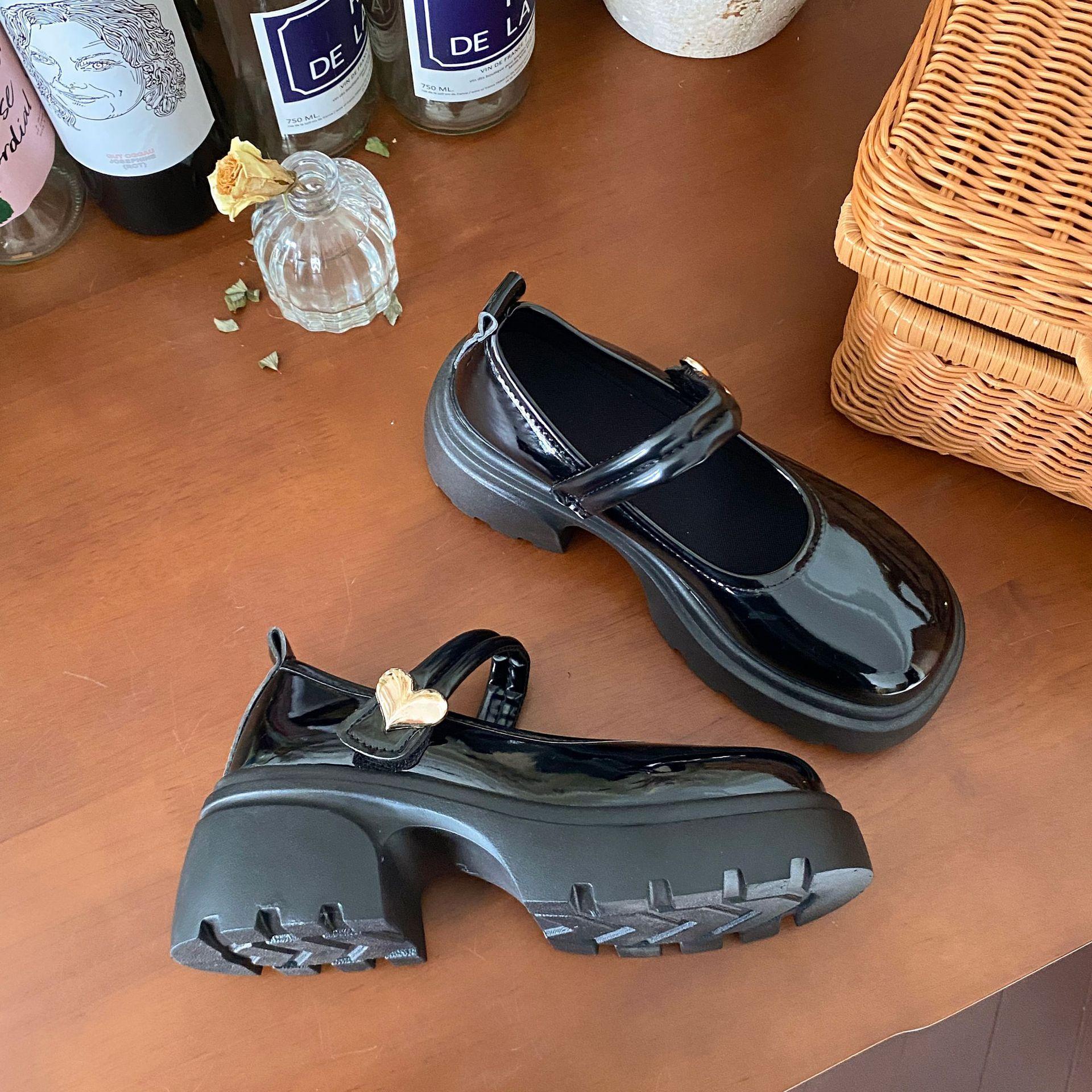 

Black round head thick sole Mary Jane small leather shoes women s new summer retro skirt light mouth thick heel single shoes 40 чёрный