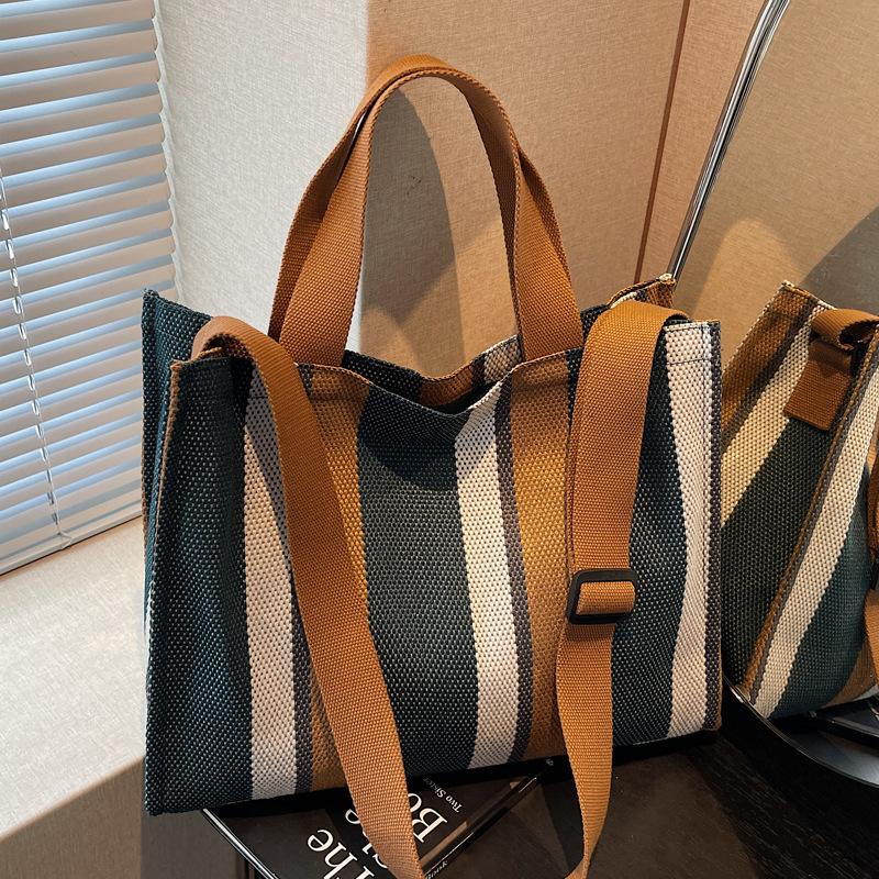 Korean Version Canvas Shoulder Messenger Bag 2025 Autumn and Winter New Striped Large-capacity Student Tote Bag Fashion Shopping Bag