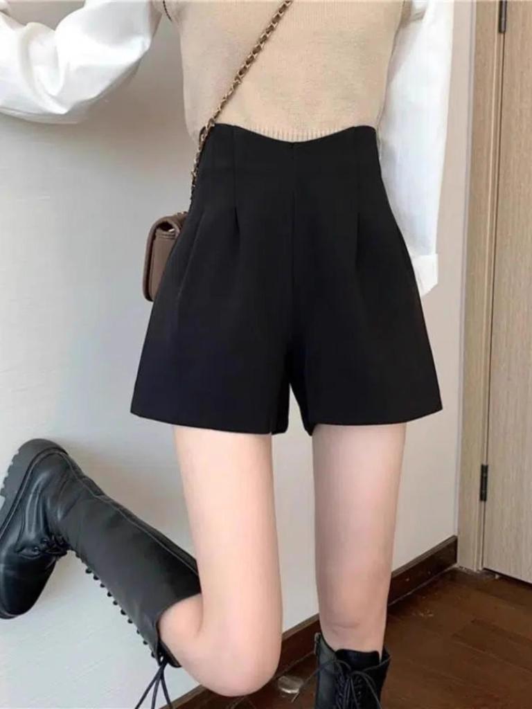Women's Black Woolen High-Waist Wide-Leg Shorts - Petite Slim Fit Casual Suit for Spring