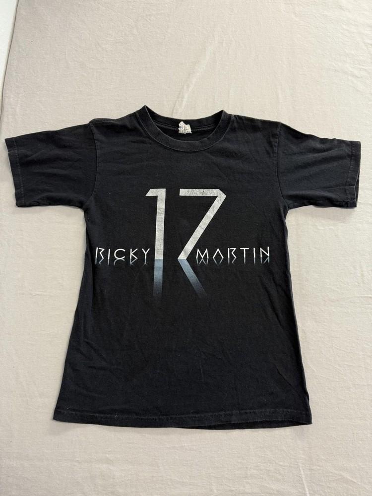 Singer Ricky Martin Tshirt 17 Greatest hits Promo Tee 2008 S Unisex T-Shirt XXXL
