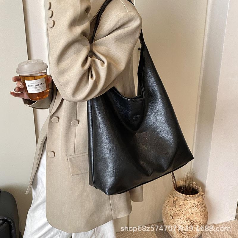 Premium texture tote bag women's large capacity autumn and winter texture commuter shoulder bag underarm bag factory shoulder bag