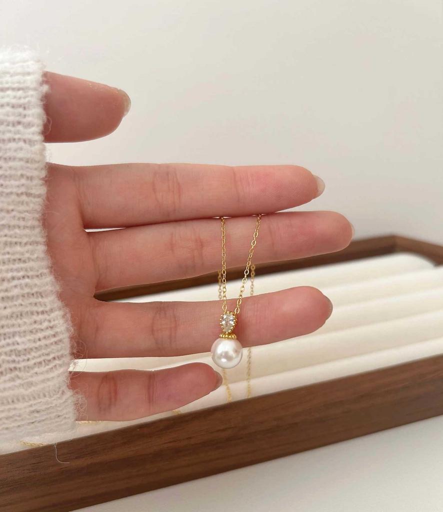 S925 Sterling Silver Faux Princess Diana Pearl Necklace - Australian White, High-End Niche Fashion Clavicle Chain for Women