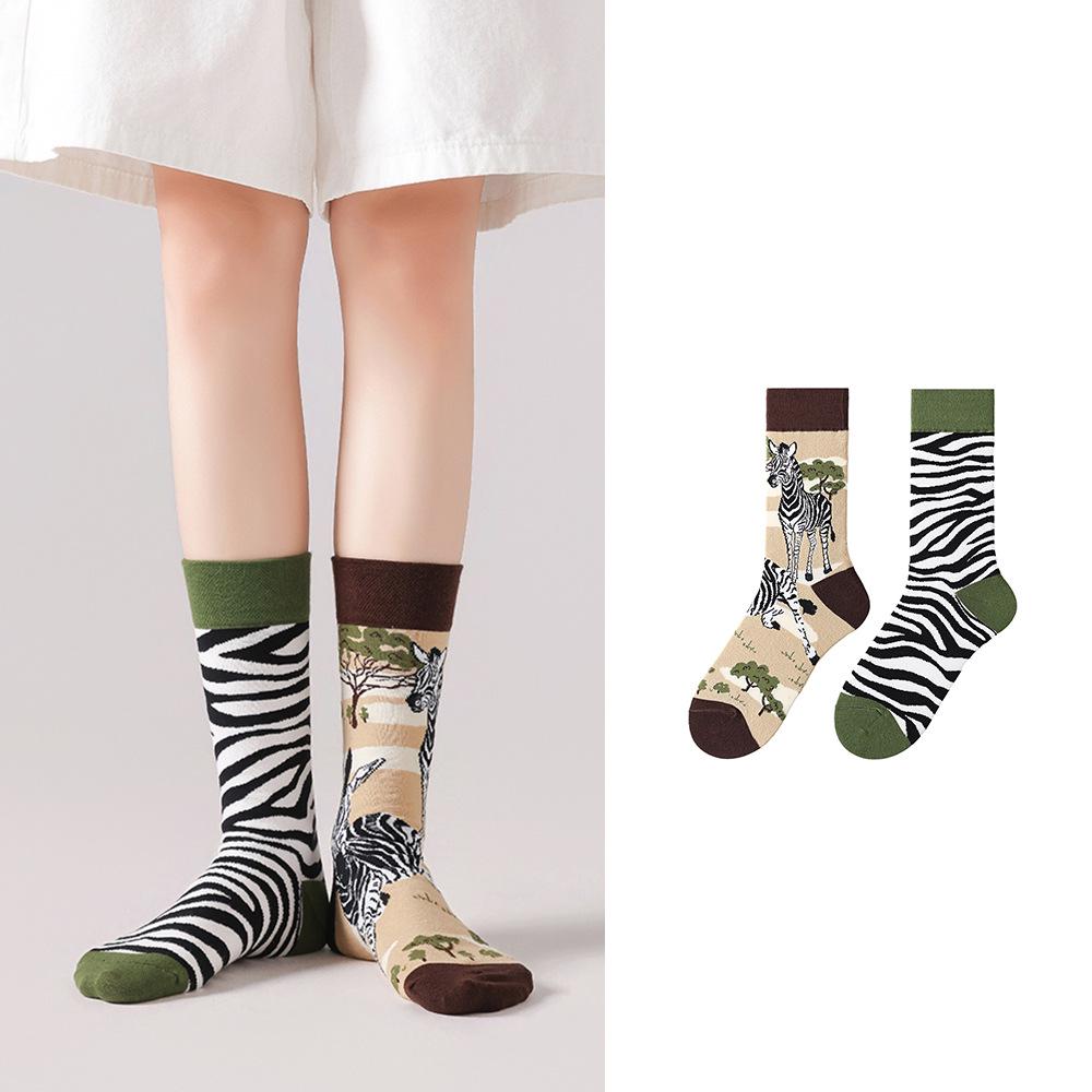 Unisex Trendy Cotton Mid-Calf Socks for Autumn/Winter - Sporty & Casual