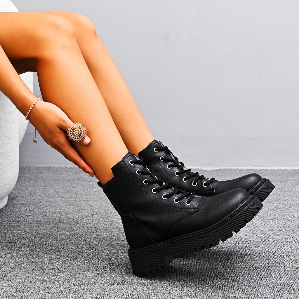 New autumn and winter large size Martin boots locomotive boots thick-soled round head white short boots