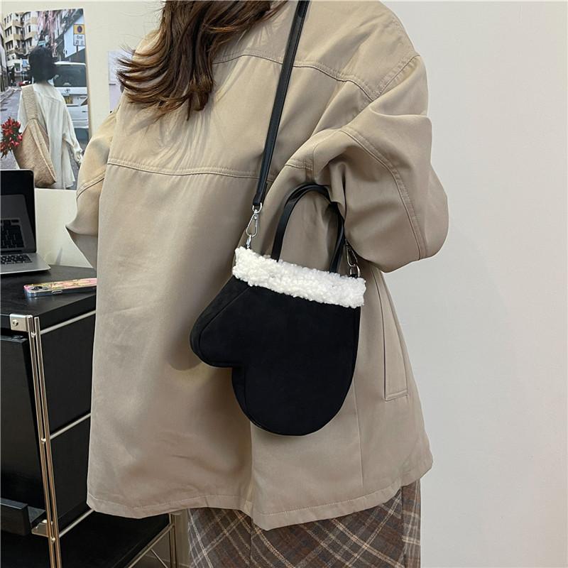 Autumn and winter new Korean style personalized gloves plush bag trend one-shoulder messenger bag