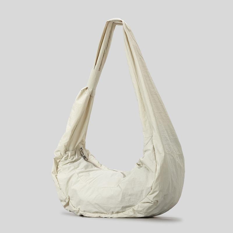 

Сумка на одно плечо Большая вместимость Повседневная сумка-тоут Модная сумка-полумесяц Нишевый дизайн Сумка через плечо бежевый