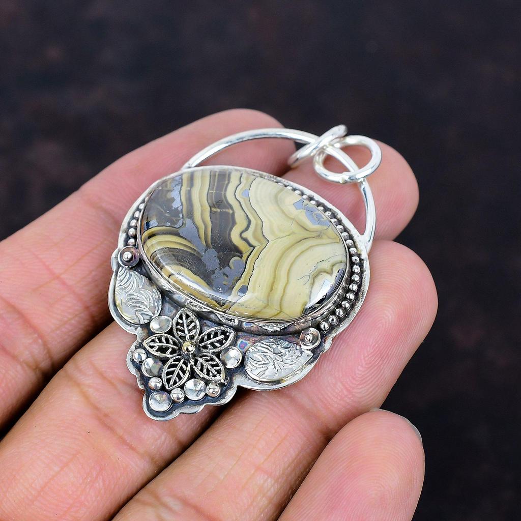 Pandantiv cu piatră prețioasă cu membrană de scoică, pandantiv floare, bijuterii lucrate manual, pandantiv din argint sterlin 925, pandantiv nou, cadouri pentru ea, bijuterii de designer