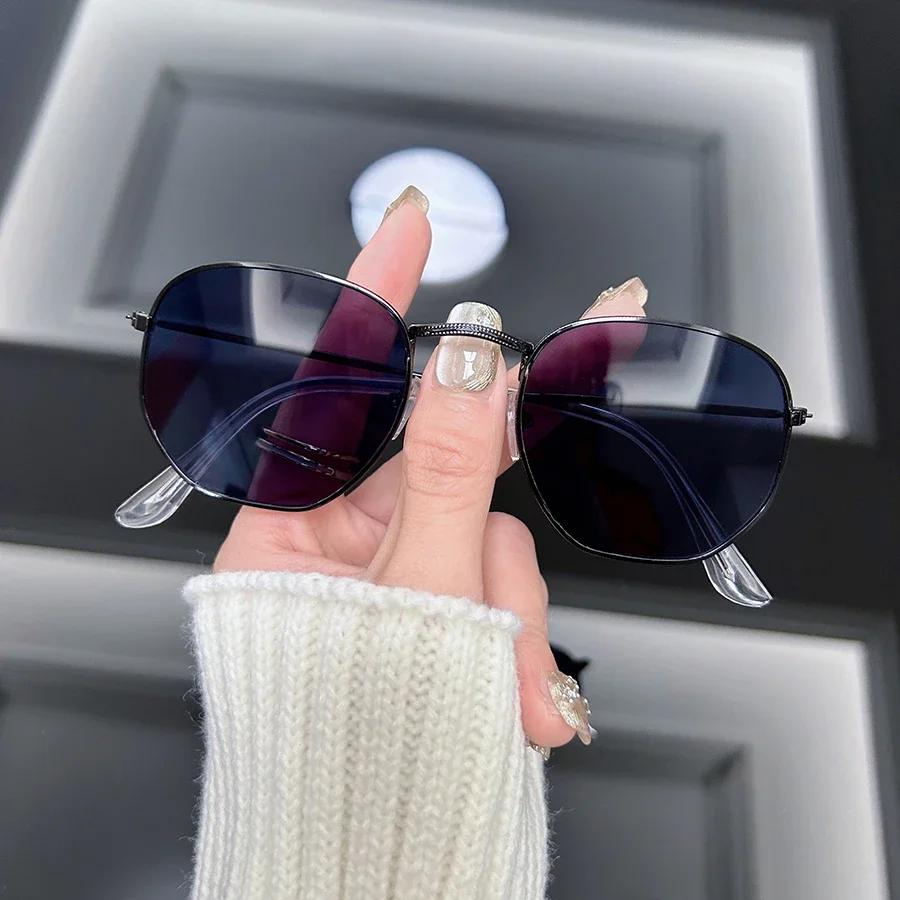 Vintage Square Sunglasses Women Men Fashion Brand Designer Retro Sun Glasses Female Male Mirror Ladies Traveling