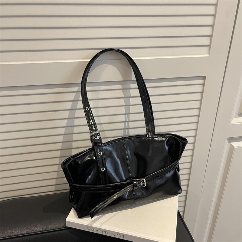 Chic Faux Leather Tote Bag for Women Large Capacity Commuter Shoulder Handbag