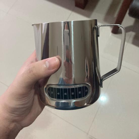 Temperature Sense Milk Frothing Pitcher Large Capacity Stainless Steel Food-grade Milk Latte Cup for Bakery
