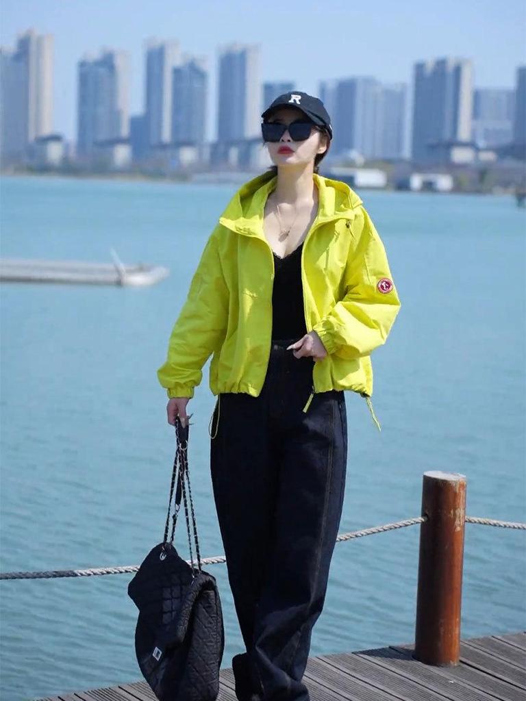 Women's European-Style Casual Windbreaker: 2025 Spring/Autumn Loose Versatile Sports Jacket