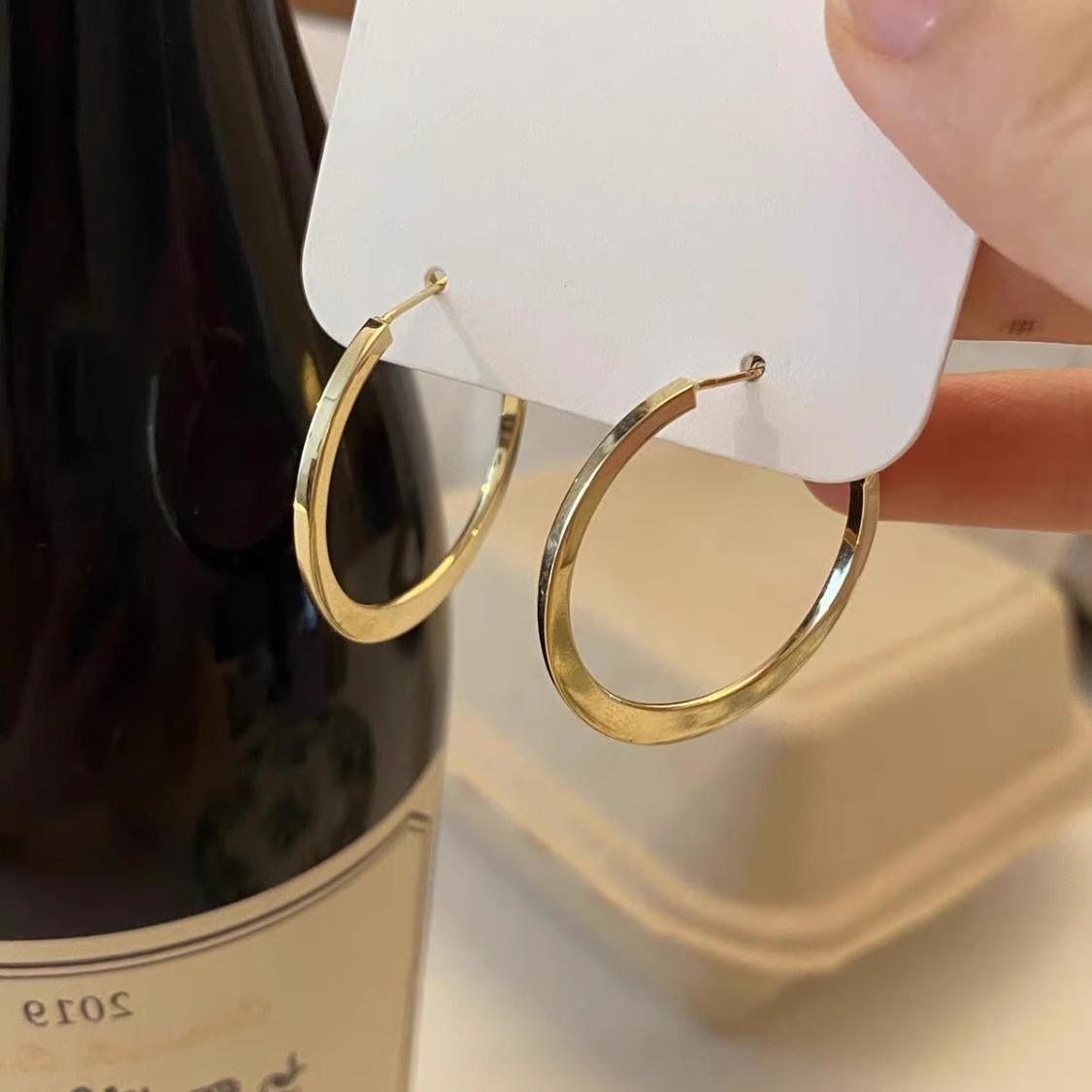 

Темпераментные серьги High Sense Circle, модные универсальные легкие роскошные простые круглые серьги, серьги для женщин