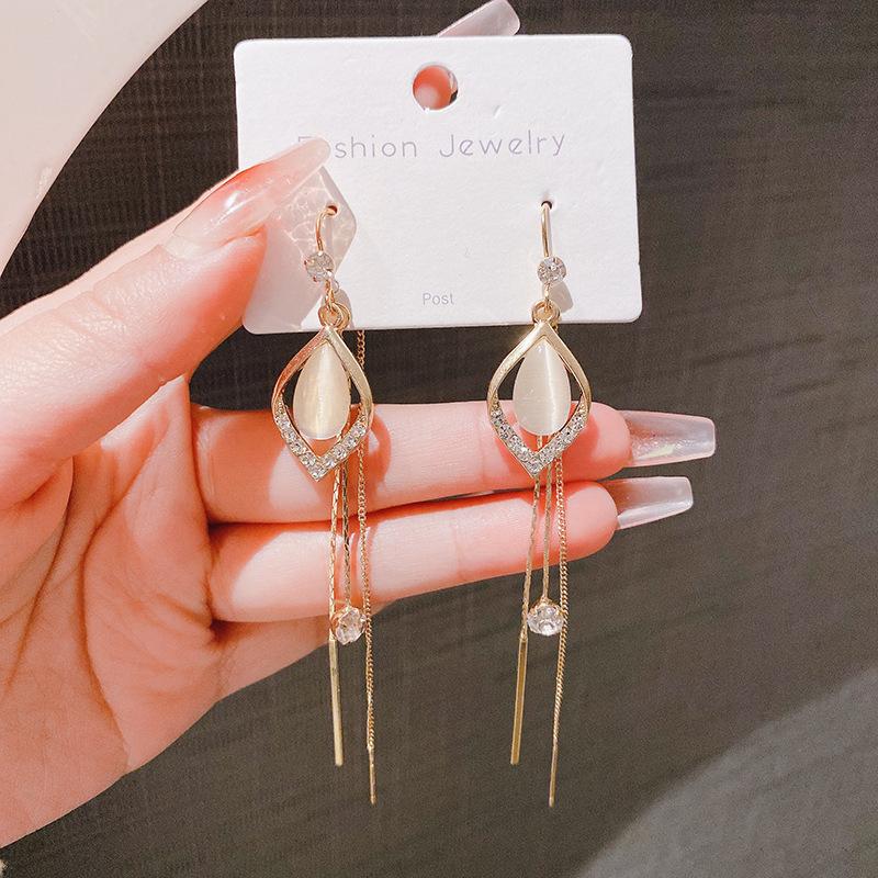 Simple Temperament Light Luxury Anti-lost Earrings Women's Fashion High Sense Tassel Versatile Super Fairy Personalized Earrings