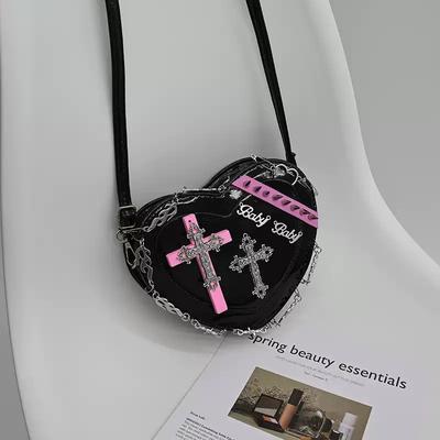 Ins Internet-Berühmtheiten Punk-Stil grenzüberschreitende Umhängetasche Damen-Tasche trendig cool Hot Girl dunkler Gothic-Stil Nieten-Herz-Tasche